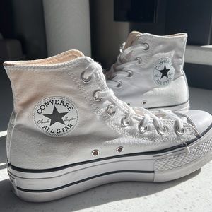 Women's White Chuck Taylor All Star Hi Lift Platform Sneaker